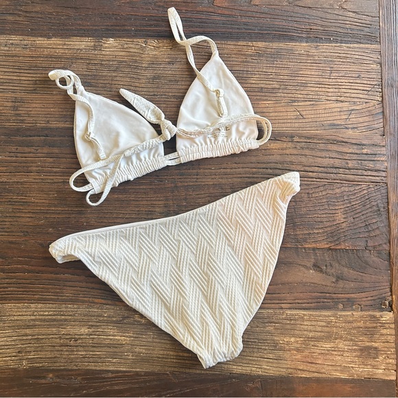 Skatie | ‘Cairo’ Ivory and Gold Bikini Bottoms - Picture 2 of 7